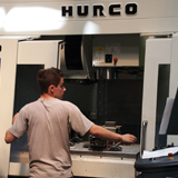 Jedno z obráběcích center v nástrojárně